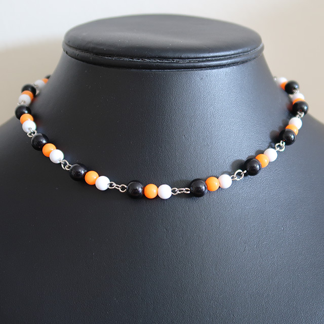 Necklace (front view, variation 4)