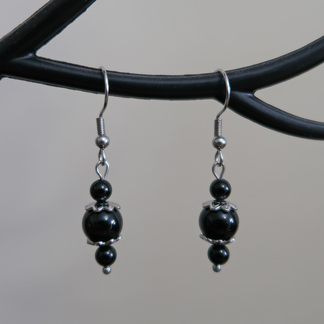 Earrings to match the Bird/Raven Skull necklace